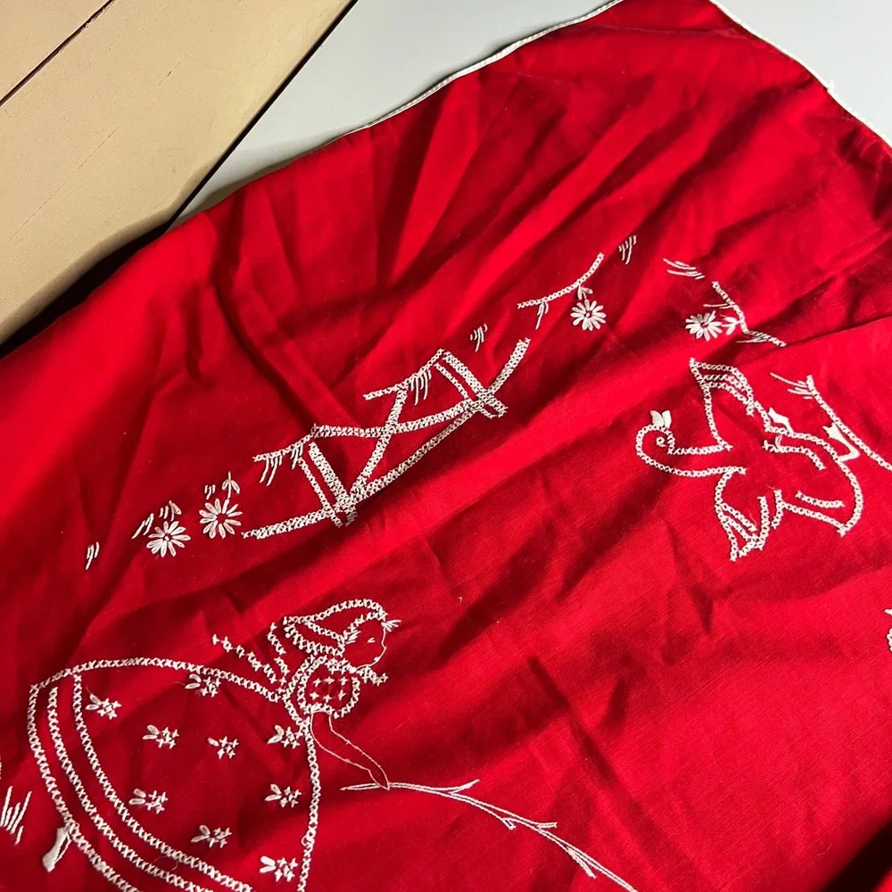 Vintage Red Sunbonnet Sue Embroidered Half Apron White Cross Stitch Ducks 1950s